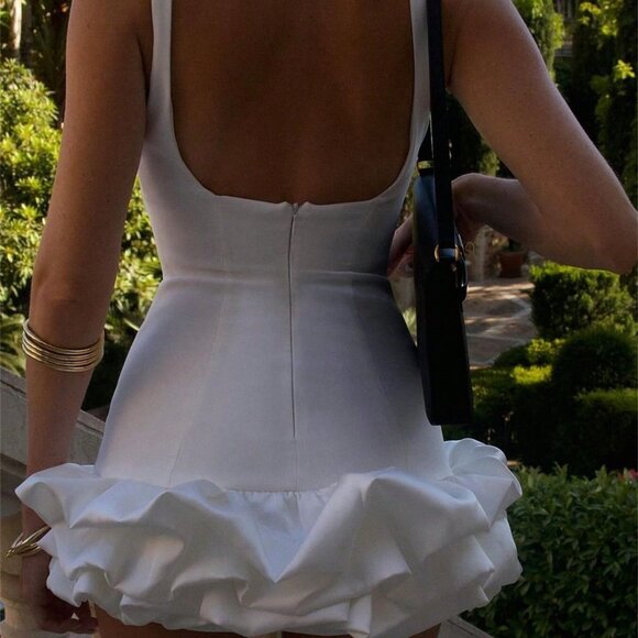White Sexy Women's Round Neck Sleeveless Bubble Hem Mini Dress - Picture 4 of 4